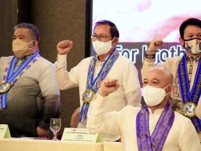 Piñol urges 6-M Eagles fraternity members to plant trees